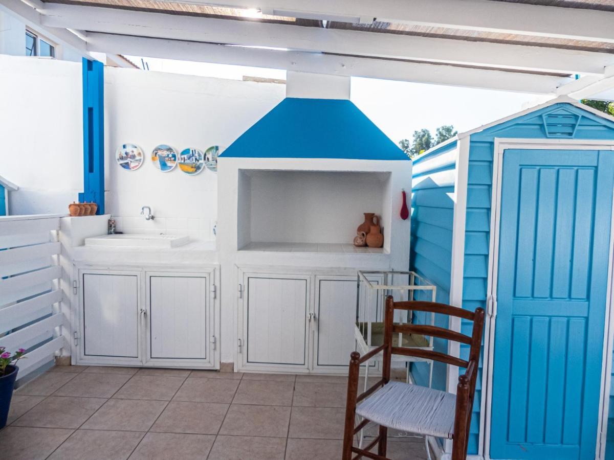 Greek Island Style 2 Bedroom Villa With Pool Next To The Sea Ларнака Екстериор снимка