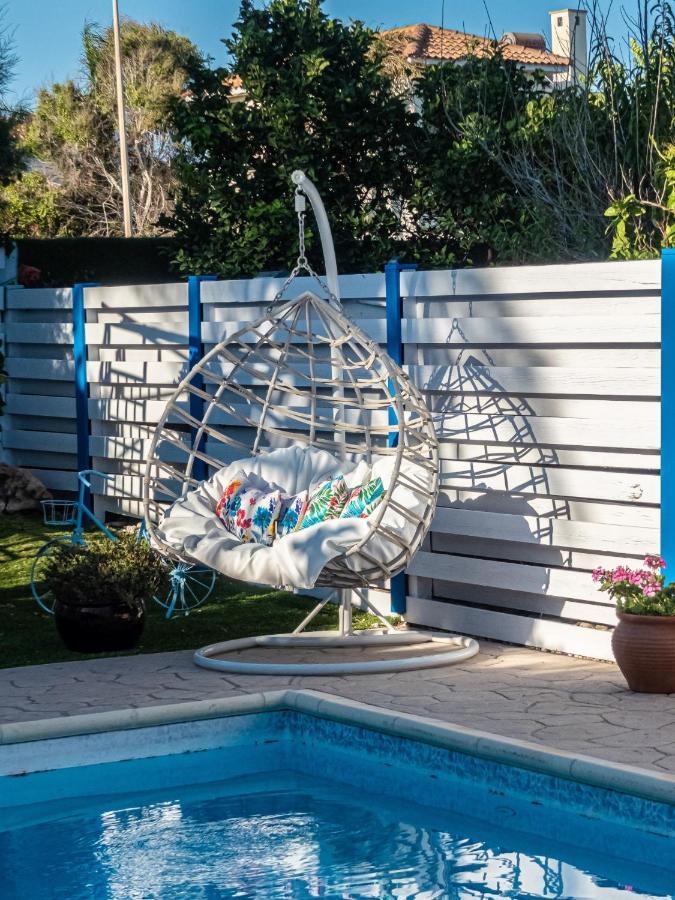Greek Island Style 2 Bedroom Villa With Pool Next To The Sea Ларнака Екстериор снимка